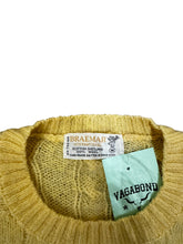 Load image into Gallery viewer, Pale yellow/cable-knit Crewneck sweater