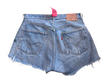 Load image into Gallery viewer, Levi&#39;s 505 Shorts