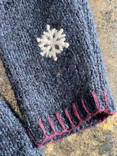 Load image into Gallery viewer, Croft &amp; Barrow Hand Knitted Winter Sweater