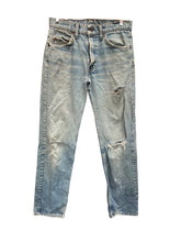 Load image into Gallery viewer, VNTG Levi&#39;s Light Blue Straight Leg Jeans