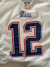 Load image into Gallery viewer, Nike Tom Brady New England Patriots Youth NFL Jersey