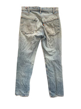 Load image into Gallery viewer, VNTG Levi&#39;s Light Blue Straight Leg Jeans