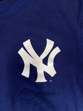 Load image into Gallery viewer, 2000’s Majestic New York Yankees Tee