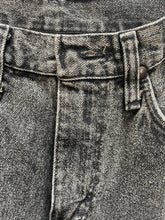Load image into Gallery viewer, Cowboy Cut Tapered Leg Wranglers