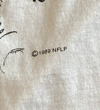 Load image into Gallery viewer, 1989 NFLP Cleveland Browns Barking Dogs White T-Shirt