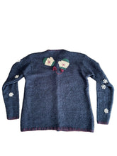 Load image into Gallery viewer, Croft &amp; Barrow Hand Knitted Winter Sweater