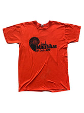 Load image into Gallery viewer, Nautilus Oak Lawn Tee