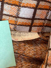 Load image into Gallery viewer, Vintage 1970s Funky Button-Down