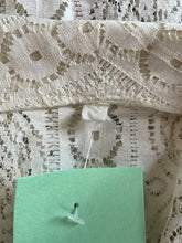 Load image into Gallery viewer, Vintage 70s Paisley Lace Button-Up