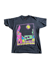 Load image into Gallery viewer, 1990 Vintage Tee