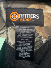 Load image into Gallery viewer, Outfitters Ridge Realtree Camo Hooded Jacket
